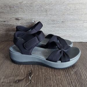 Clarks Cloudsteppers Arla Shore Sandals Size 6.5M